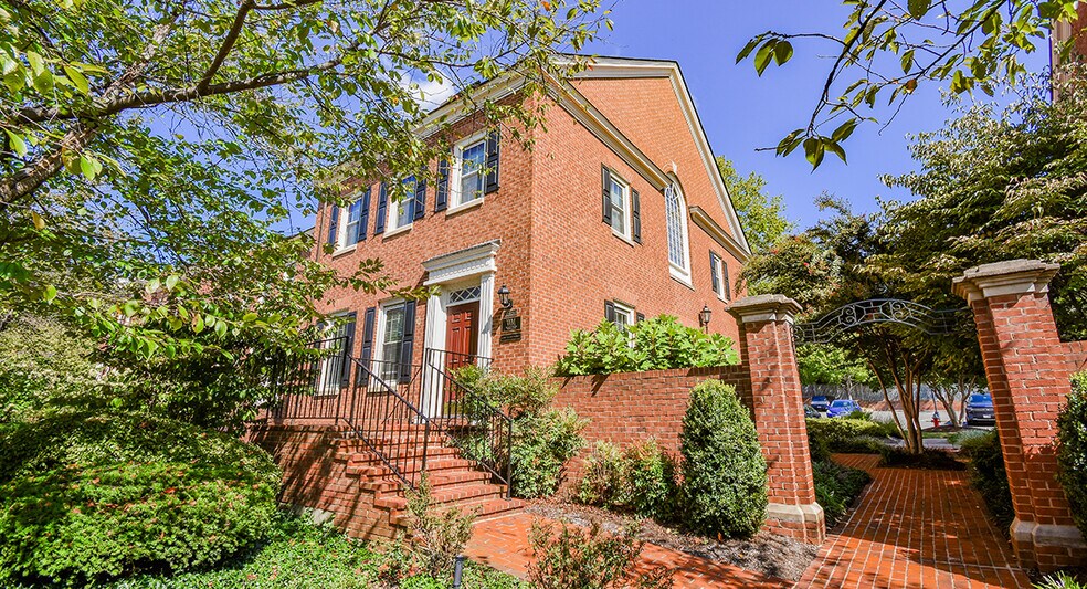 10480-10486 Armstrong St, Fairfax, VA à vendre - Photo de l’immeuble – Image 3 sur 3