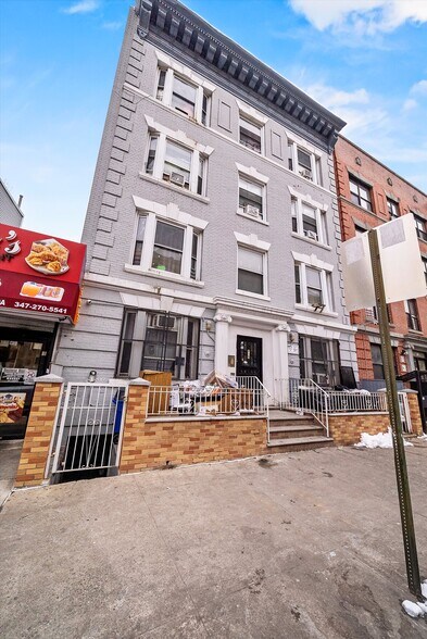 919 Avenue Saint John, Bronx, NY à vendre - Photo de l’immeuble – Image 2 sur 15
