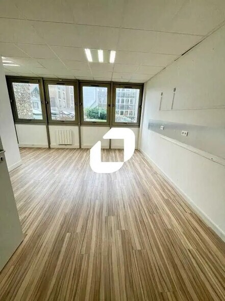 Bureau dans Boulogne-Billancourt à louer - Photo de l’immeuble – Image 2 sur 20