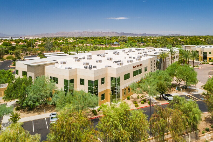 500 N Juniper Dr, Chandler, AZ à louer - Photo de l’immeuble – Image 3 sur 10
