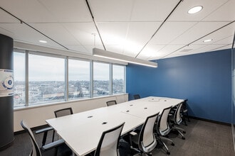 1611 Boul Crémazie E, Montréal, QC à louer Photo intérieure– Image 2 sur 8