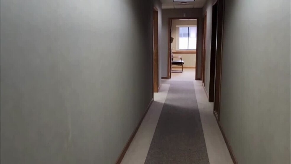 1865 Executive Park NW, Cleveland, TN à louer - Vidéo sur l’annonce professionnelle – Image 2 sur 16