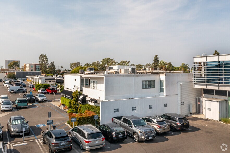1649-1831 Westcliff Dr, Newport Beach, CA à louer - Photo de l’immeuble – Image 2 sur 8