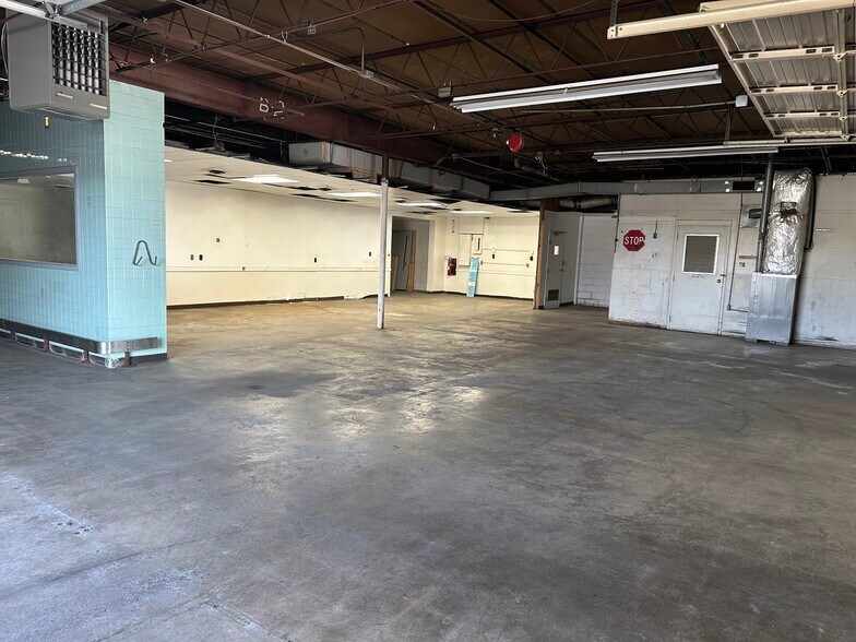 1480 N Hobbie Ave, Kankakee, IL à louer - Photo de l’immeuble – Image 3 sur 20