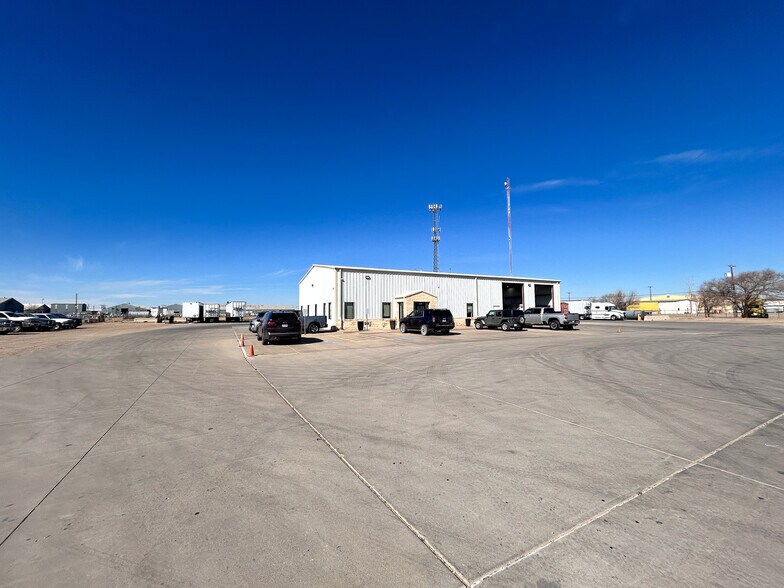 4606 M.l. King Jr. Boulevard, Lubbock, TX à louer - Photo de l’immeuble – Image 3 sur 12