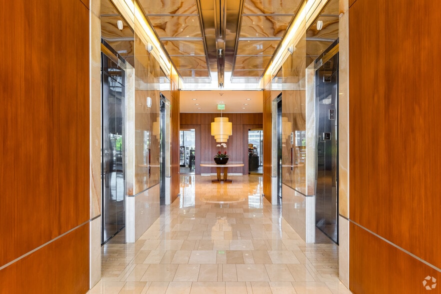 3438 Peachtree Rd NE, Atlanta, GA à louer - Photo intérieure – Image 2 sur 23