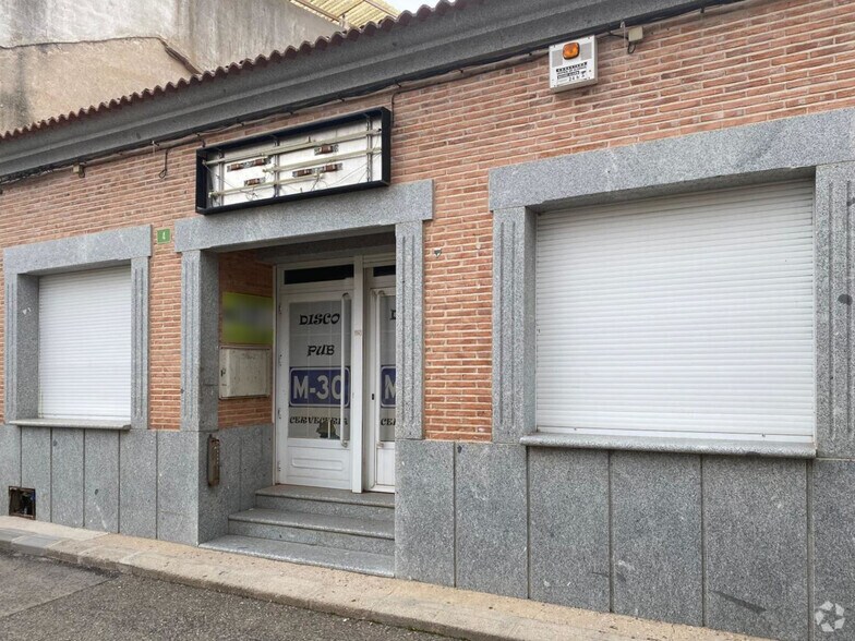 Local commercial dans Las Ventas con Peña Aguilera, Toledo à vendre - Photo de l’immeuble – Image 2 sur 10
