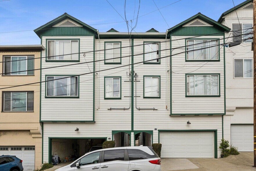 119 E Moltke St, Daly City, CA à vendre - Photo de l’immeuble – Image 1 sur 2