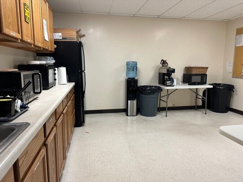 6745 Johnson Rd, Michigan City, IN à vendre - Photo de l’immeuble – Image 2 sur 13