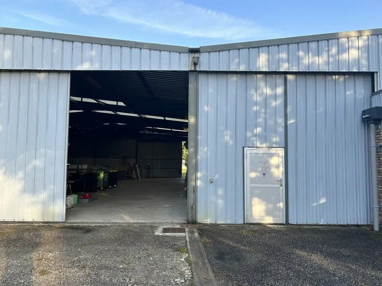 Local d'activités dans Cestas à vendre - Photo de l’immeuble – Image 2 sur 13