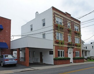 Plus de détails pour 121 Regent St, Port Chester, NY - Local commercial à vendre