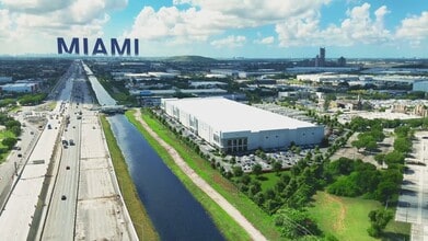 10900 NW 128th Street, Medley, FL à louer - Vidéo sur l’annonce professionnelle 