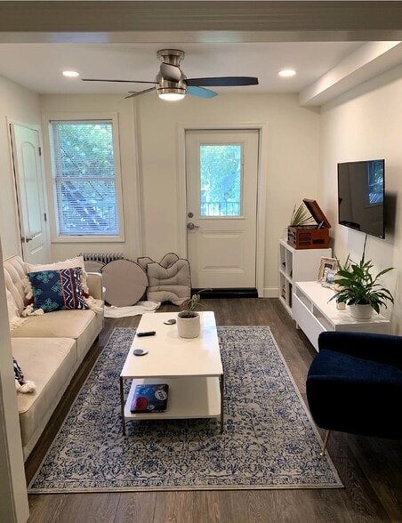 176 N 8th St, Brooklyn, NY à vendre - Photo intérieure – Image 2 sur 8