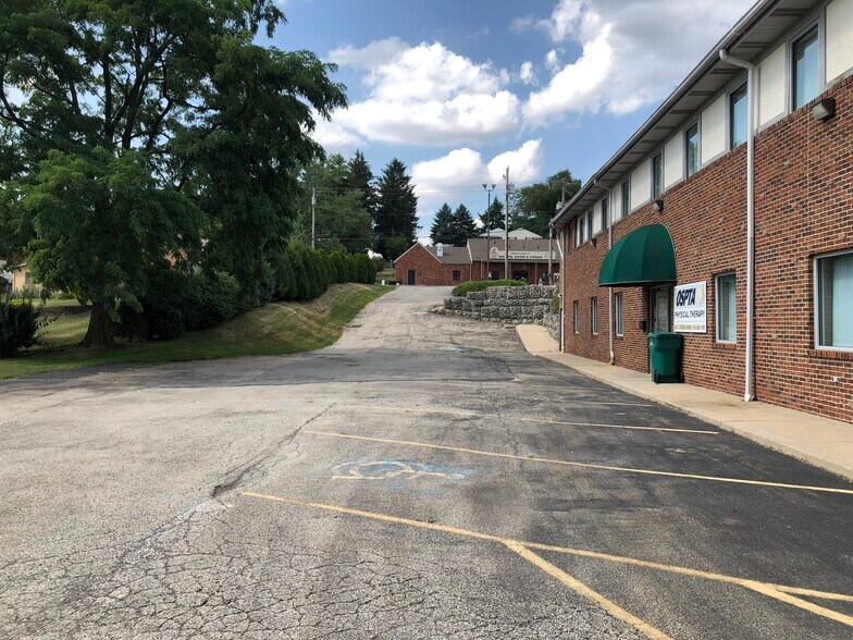 997 N Main St, Washington, PA à louer - Photo de l’immeuble – Image 3 sur 19