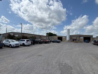 Plus de détails pour 2251 Rudeloff Rd, Seguin, TX - Industriel/Logistique à vendre