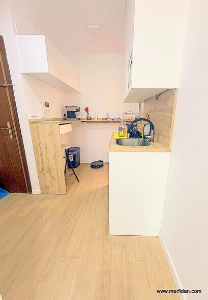 Bureau dans Fuenlabrada, Madrid à louer - Photo de l’immeuble – Image 3 sur 3