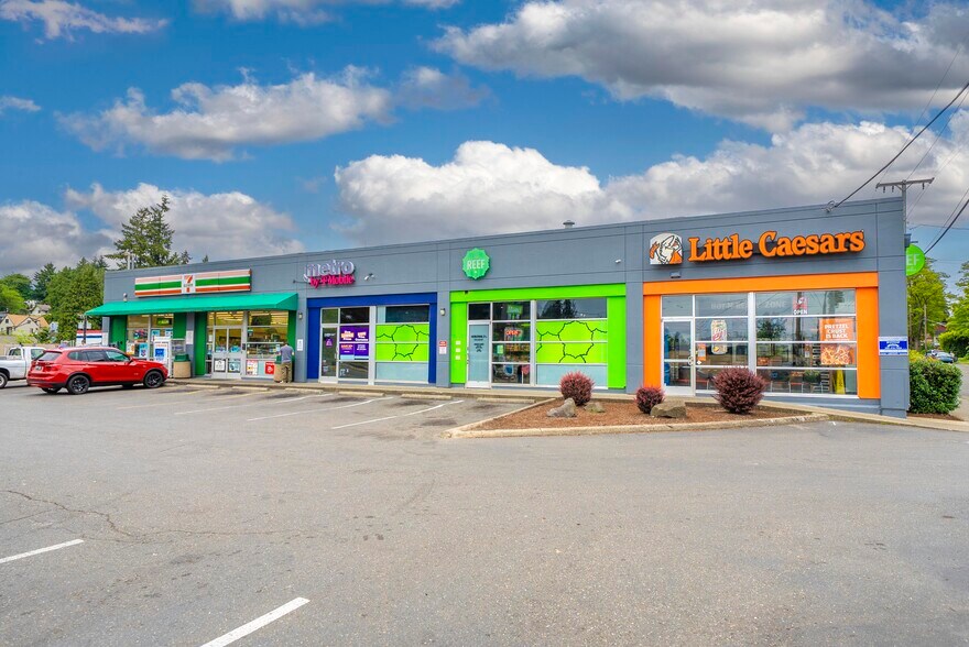 1107 N Callow Ave, Bremerton, WA à vendre - Photo de l’immeuble – Image 2 sur 9