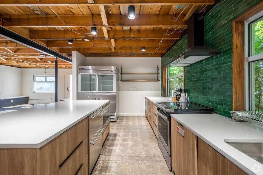 1860 S Acoma St, Denver, CO à louer - Photo intérieure – Image 3 sur 20