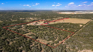 Plus de détails pour 1709 County Road 351, Hondo, TX - Terrain à vendre