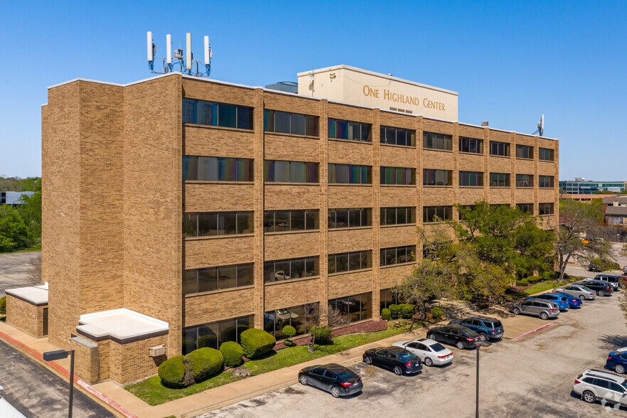314 E Highland Mall Blvd, Austin, TX à louer - Photo de l’immeuble – Image 2 sur 7