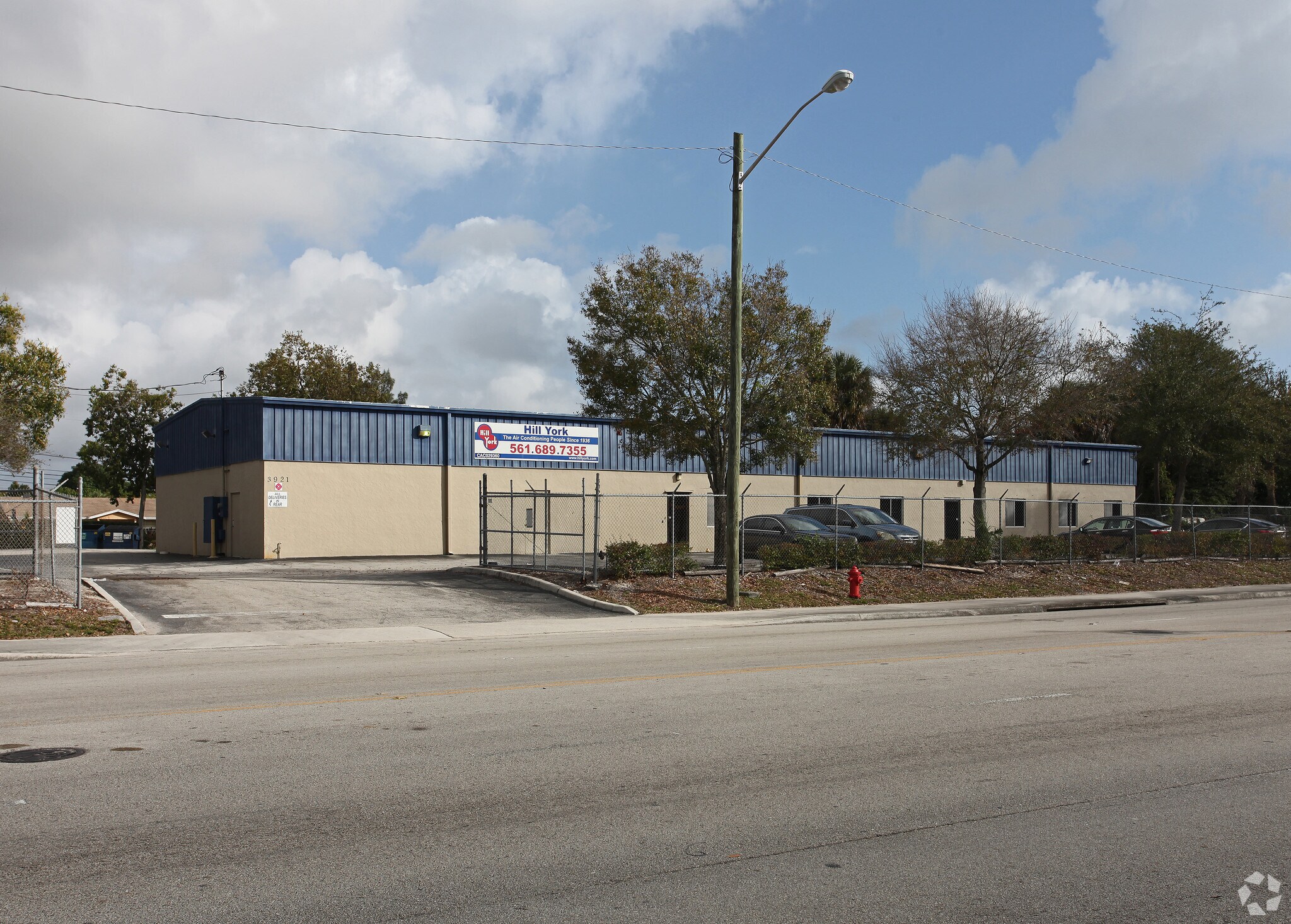 3921 Westgate Ave, West Palm Beach, FL à louer Photo principale– Image 1 sur 5