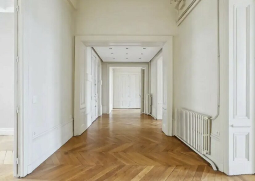 View Photo