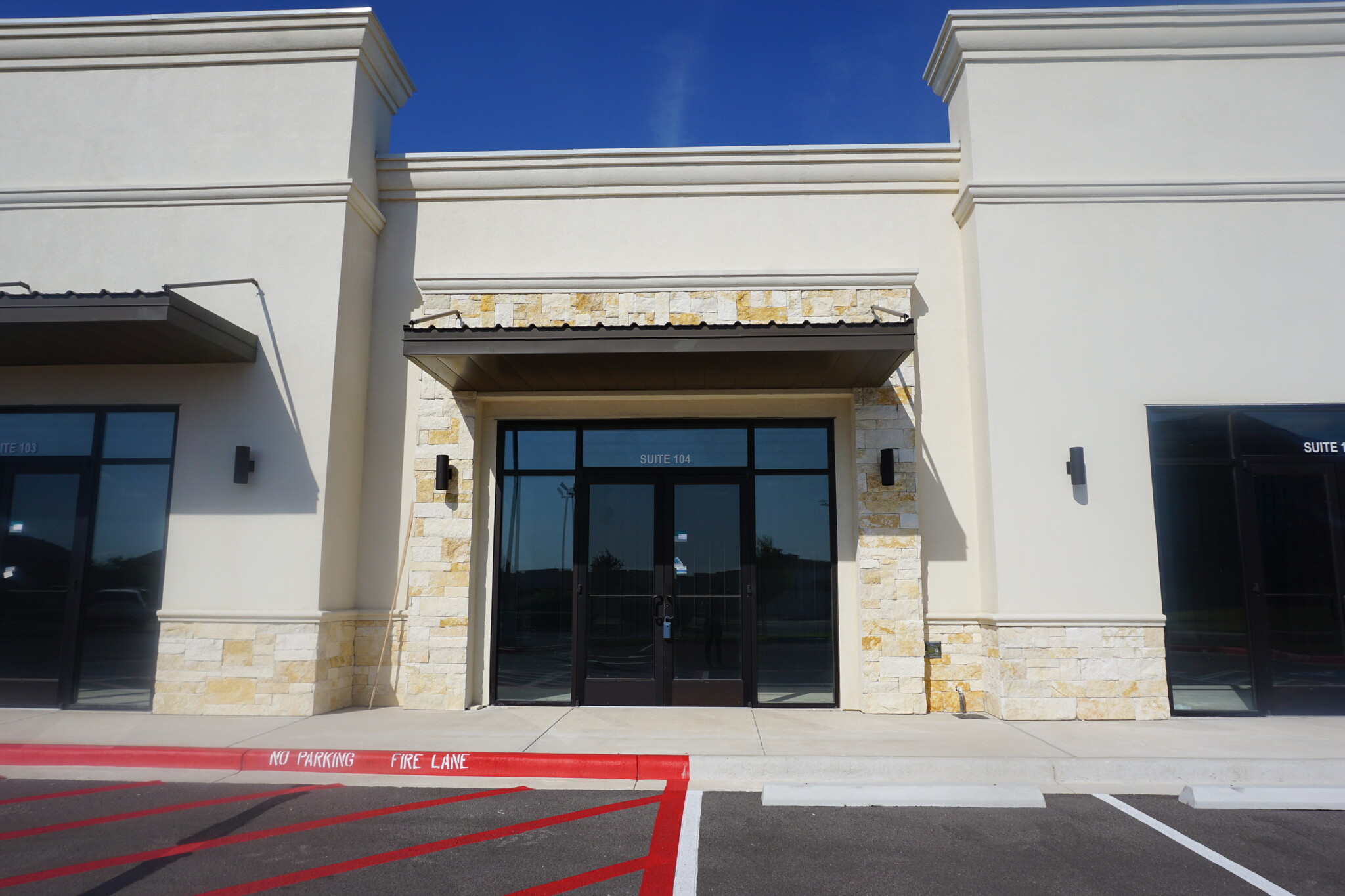 7616 Rocio Dr, Laredo, TX à louer Photo de l’immeuble– Image 1 sur 2