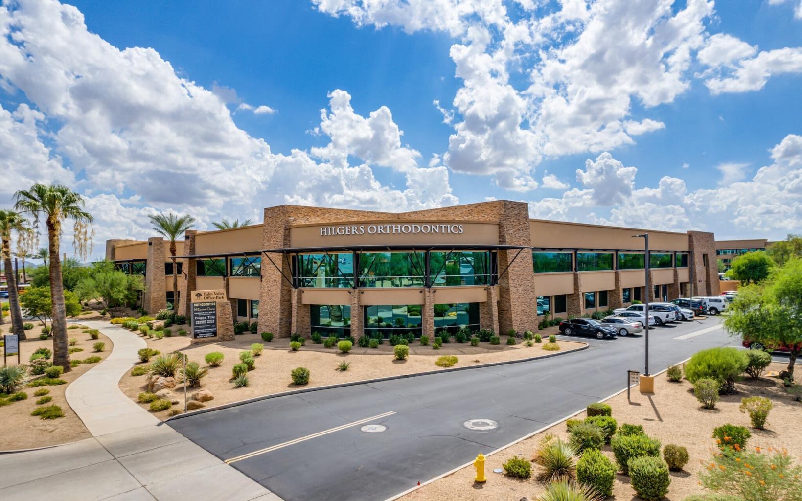 1616 N Litchfield Rd, Goodyear, AZ à louer Photo principale– Image 1 sur 7