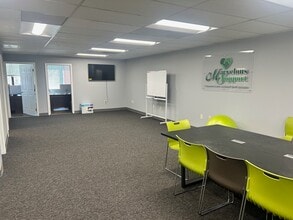 7923 Honeygo Blvd, Baltimore, MD à louer Photo intérieure– Image 2 sur 5