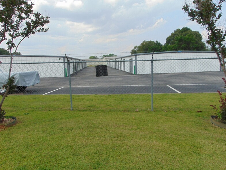 101 Commerce St, Muscle Shoals, AL à vendre - Photo de l’immeuble – Image 3 sur 10