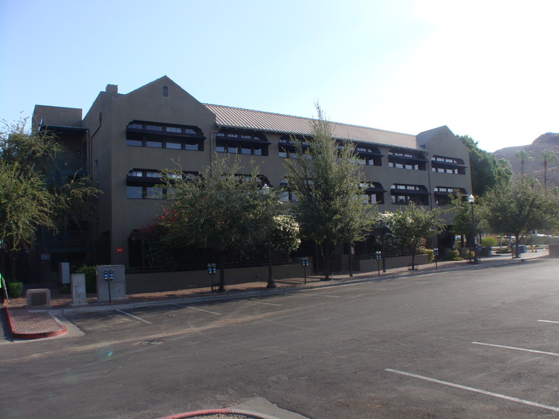 398 S Mill Ave, Tempe, AZ à louer - Photo de l’immeuble – Image 3 sur 7