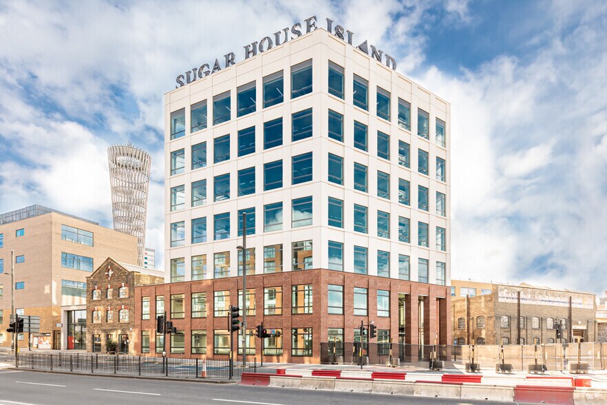 1 Sugar House Ln, Londres à louer - Photo de l’immeuble – Image 3 sur 104