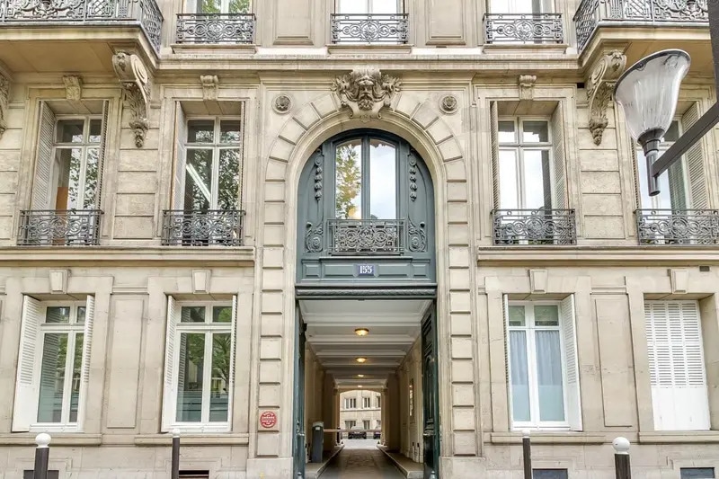 155 Boulevard Haussmann, Paris à louer - Photo de l’immeuble – Image 2 sur 27