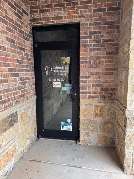 1621 S Midtown Pl, Oklahoma City, OK à vendre - Photo de l’immeuble – Image 2 sur 27
