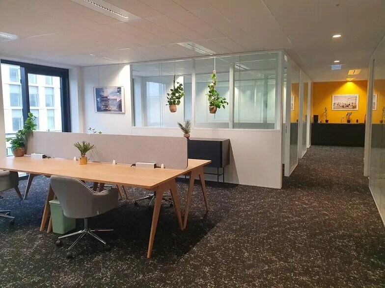 Bureau dans Montigny-le-Bretonneux à louer - Photo intérieure – Image 3 sur 11