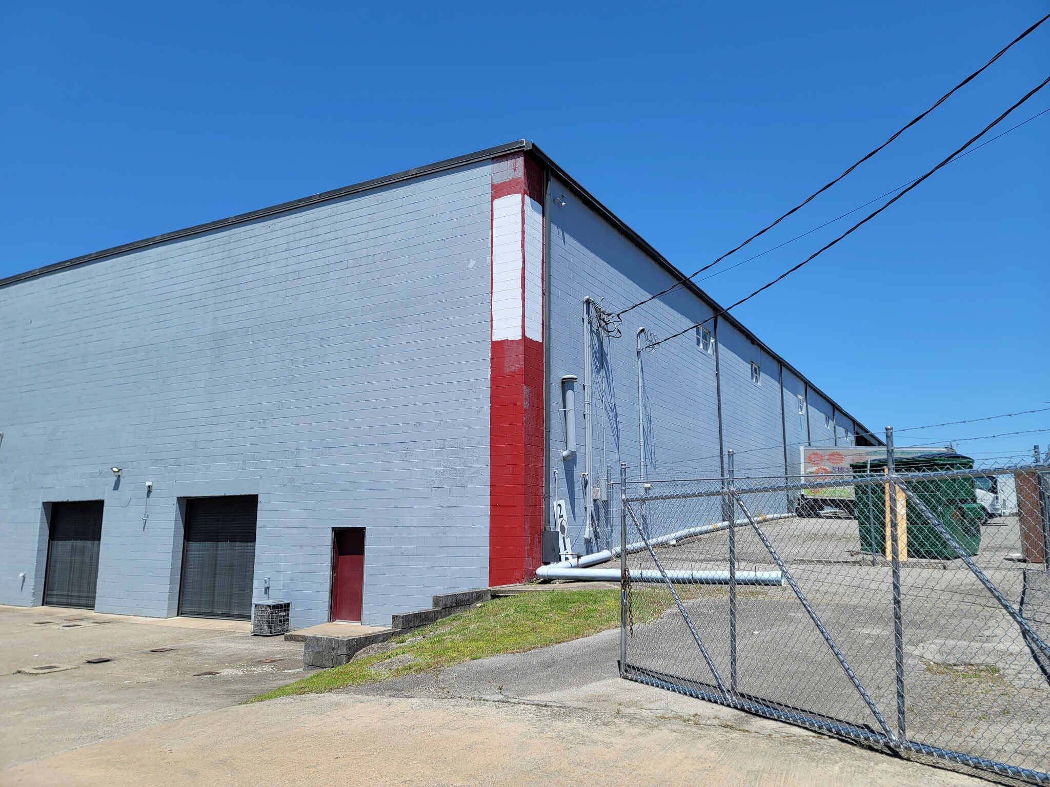 2611-2615 Grandview Ave, Nashville, TN à louer Photo de l’immeuble– Image 1 sur 4