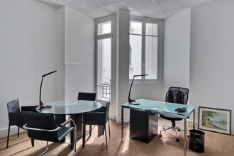 9 Avenue Bugeaud, Paris à louer Photo intérieure– Image 2 sur 6