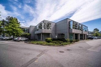 8980 Fraserwood Ct, Burnaby, BC à louer Photo intérieure– Image 1 sur 11
