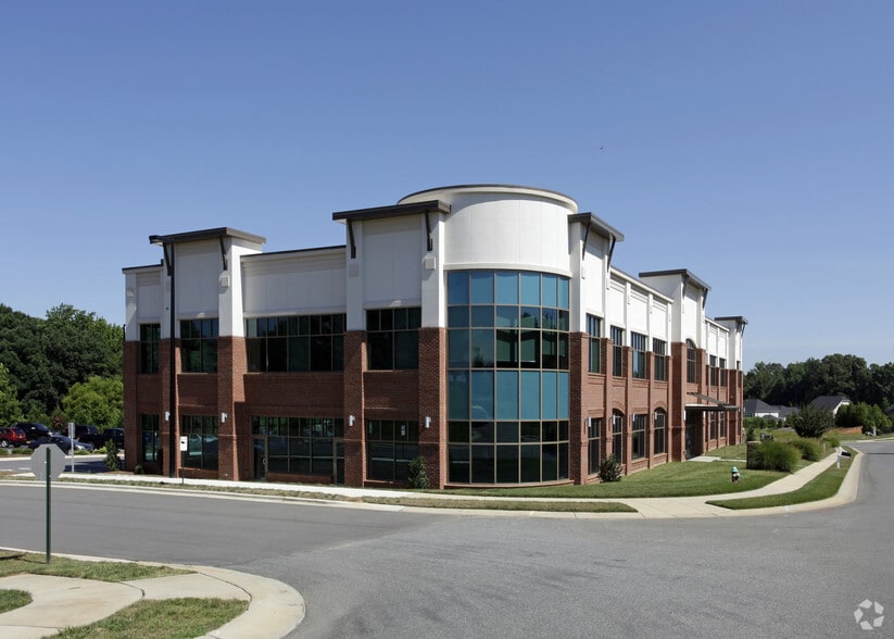 1245 Rosemont Dr, Indian Land, SC à louer - Photo de l’immeuble – Image 2 sur 14