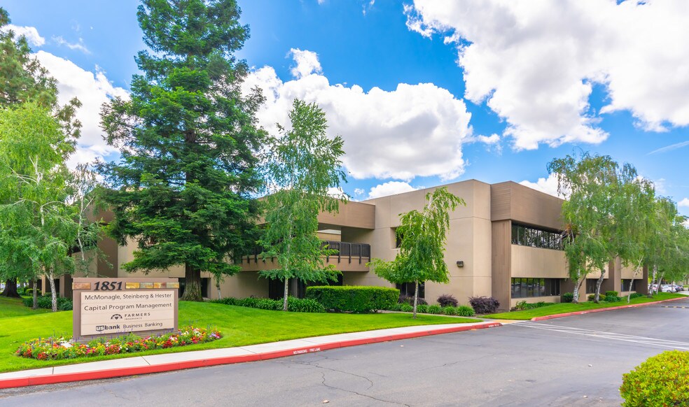 1851 Heritage Ln, Sacramento, CA à louer - Photo principale – Image 1 sur 4