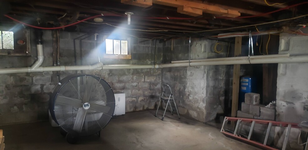 5818 S Us-220 Hwy, Linden, PA à vendre - Photo intérieure – Image 3 sur 71