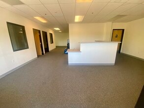 5250 High Banks Rd, Springfield, OR à louer Photo intérieure– Image 1 sur 8