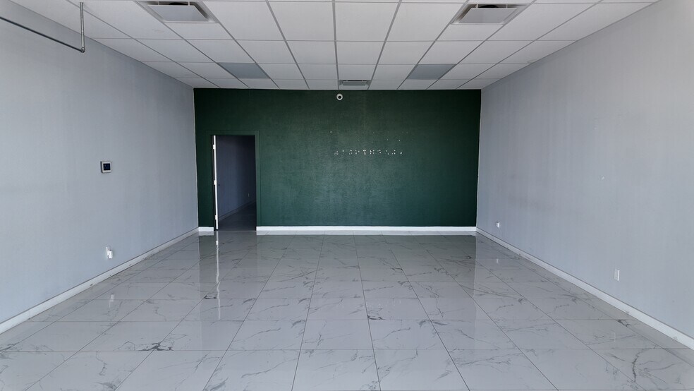 15000 Edgemere, El Paso, TX à louer - Photo de l’immeuble – Image 2 sur 3