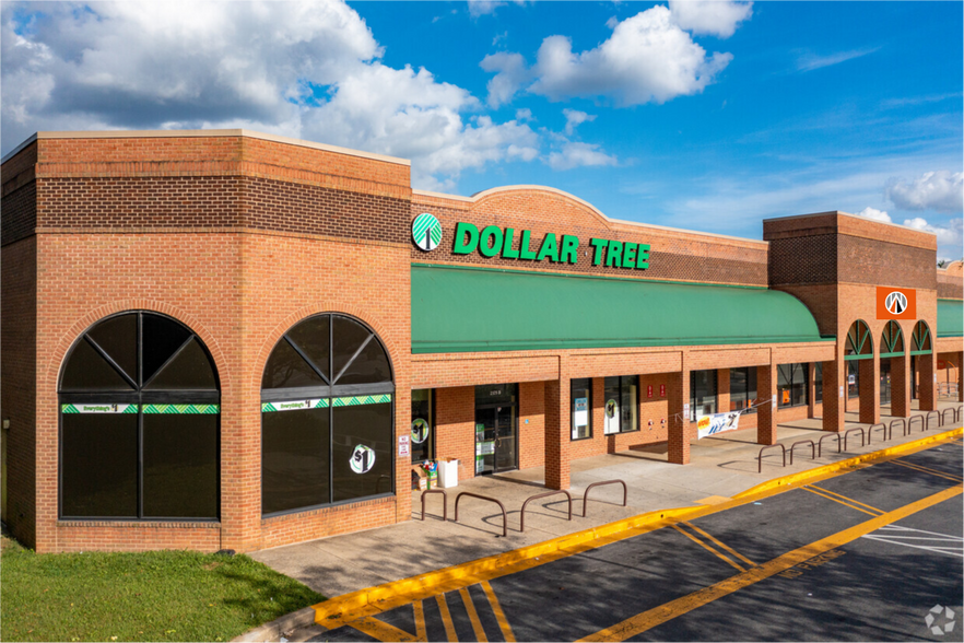 2319 N Rolling Rd, Wilford Mill, MD à louer - Photo de l’immeuble – Image 3 sur 13