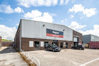 Plus de détails pour Holmesfield Rd, Warrington - Industriel/Logistique à louer