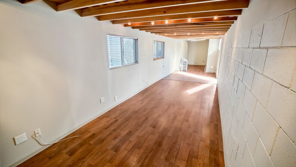3691-3699 Katella Ave, Los Alamitos, CA à louer - Photo intérieure – Image 3 sur 83