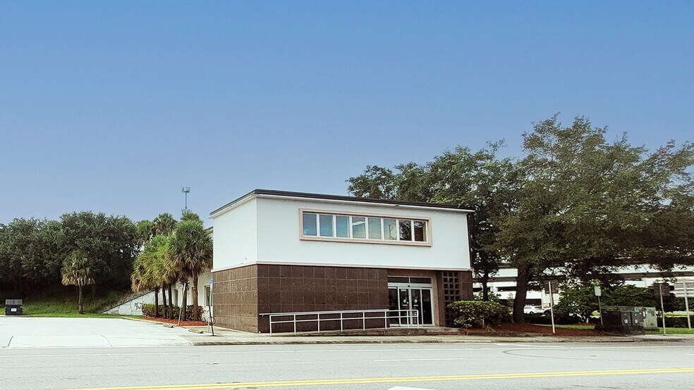 1022 Prudential Dr, Jacksonville, FL à vendre - Photo principale – Image 1 sur 3