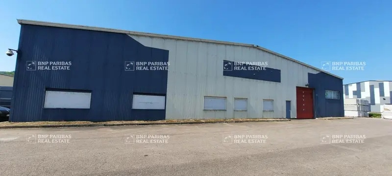 Local d’activités dans Champigneulles à louer - Photo de l’immeuble – Image 3 sur 10