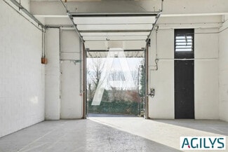 Plus de détails pour Local d'activités à louer