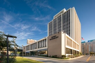 Plus de détails pour 8401 Connecticut Ave, Chevy Chase, MD - Médical à louer